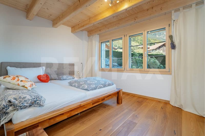 Neuwertiges 5.5-Zimmer-Chalet mit wunderschönem Garten in Hofstetten bei Brienz (Erstwohnsitz) (10)