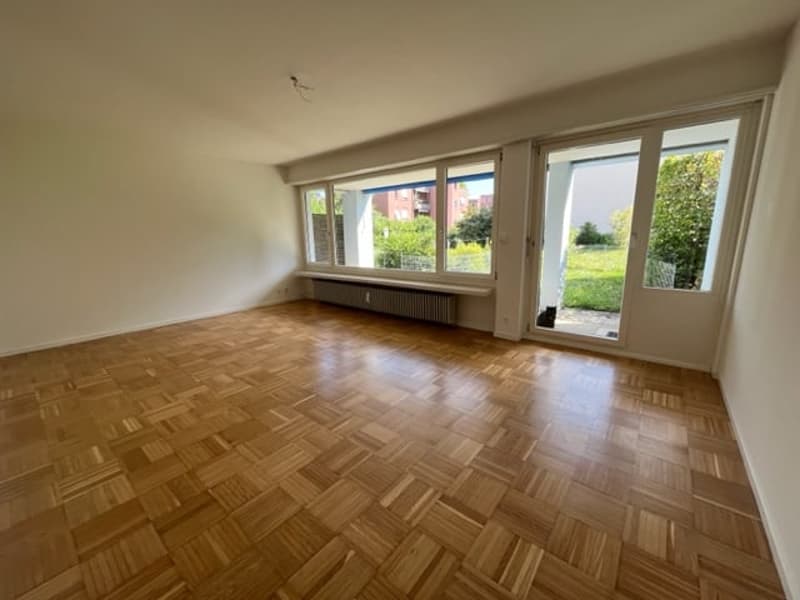 Tolle 2 Zimmer-Wohnung mit gedecktem Sitzplatz und Gartenanteil (3)