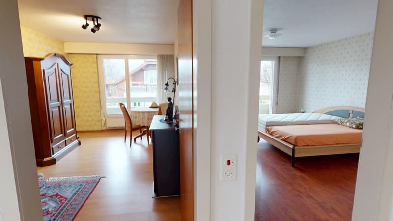 Schlafzimmer und Zimmer 1 OG