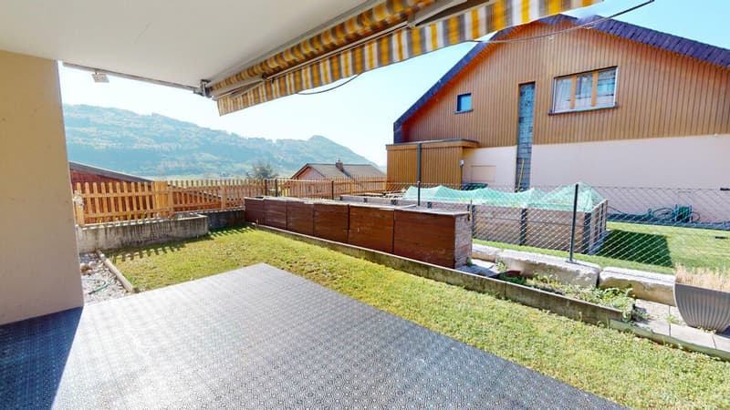 Sitzplatz mit Gartenanteil