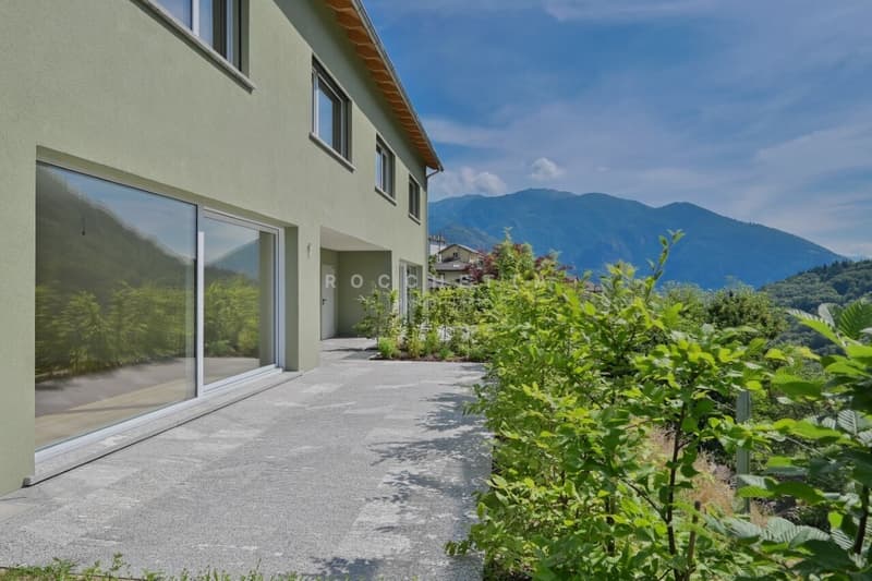 Nuove e raffinate case unifamiliari con meravigliosa vista nel verde (4)