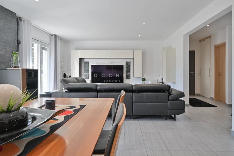 Bellissima casa unifamiliare con spazio, funzionalità e oasi di relax (11)