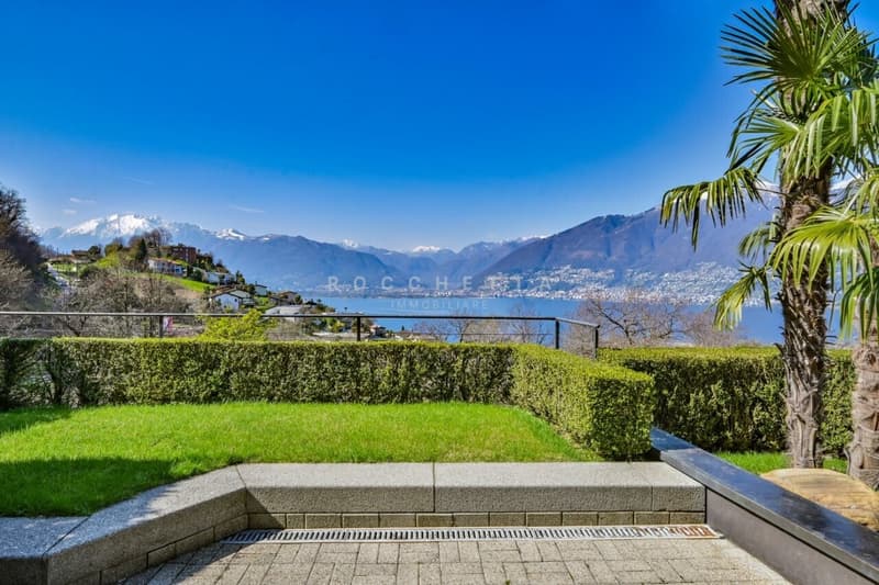 Bijou mediterraneo con giardino e vista sul Lago Maggiore (1)