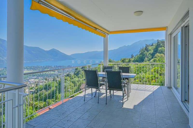 Bellissimo attico con spettacolare vista panoramica sul Lago Maggiore (5)