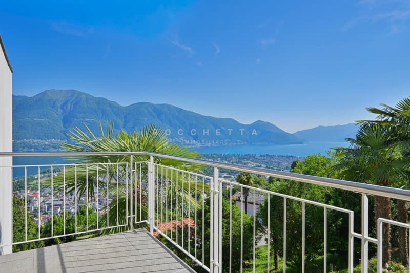 Bellissimo attico con spettacolare vista panoramica sul Lago Maggiore (11)
