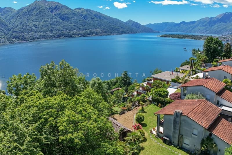 Terreno in posizione ricercata e con fantastica vista lago (3)