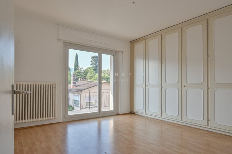Casa bifamiliare con potenziale in posizione strategica (8)