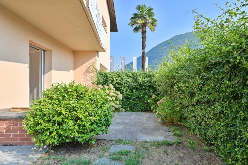Casa bifamiliare con potenziale in posizione strategica (10)