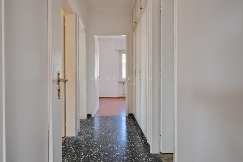 Casa bifamiliare con potenziale in posizione strategica (9)