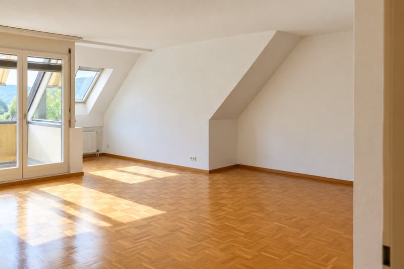 Helle 4.5-Zimmer-Wohnung mit Balkon in Balsthal (2)