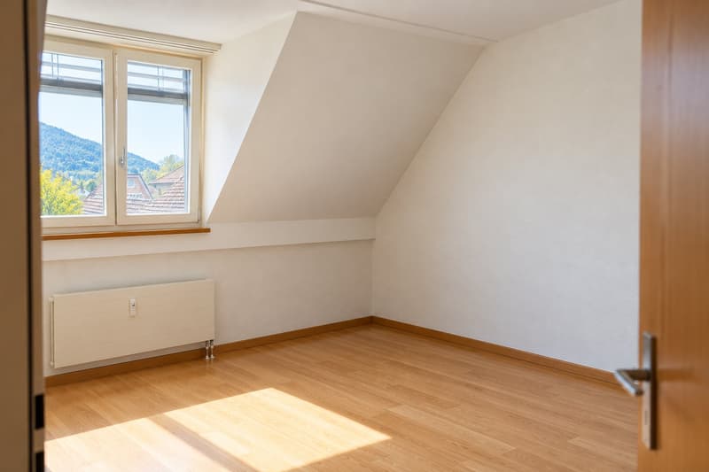 Helle 4.5-Zimmer-Wohnung mit Balkon in Balsthal (8)