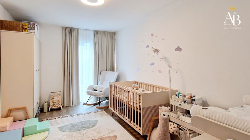 Exklusiv: Modernes Apartment mit Seeblick und Bergblick/ Arzier-L-Muids (8)
