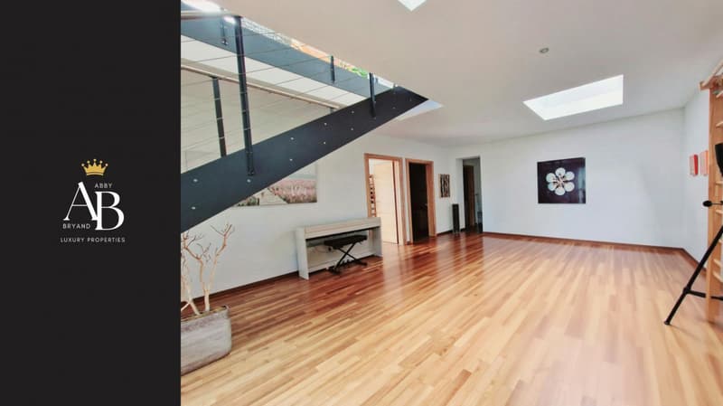 Exclusive: Lake view Villa, beautiful individual Villa in Arzier-Le-Muids (12)