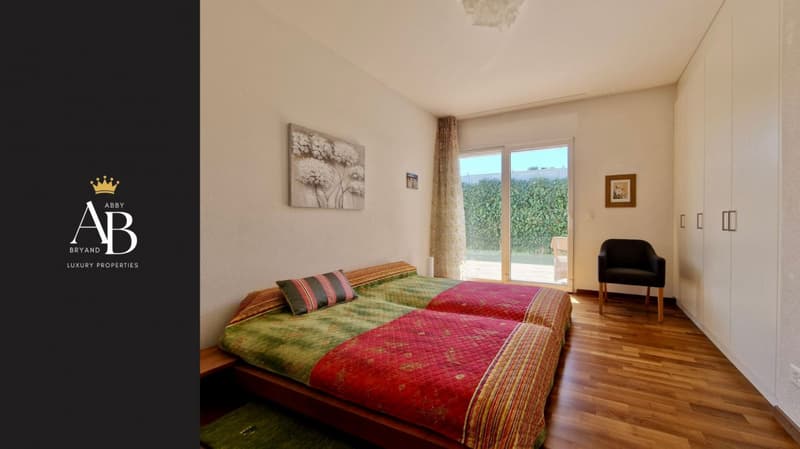 Exclusive: Lake view Villa, beautiful individual Villa in Arzier-Le-Muids (11)