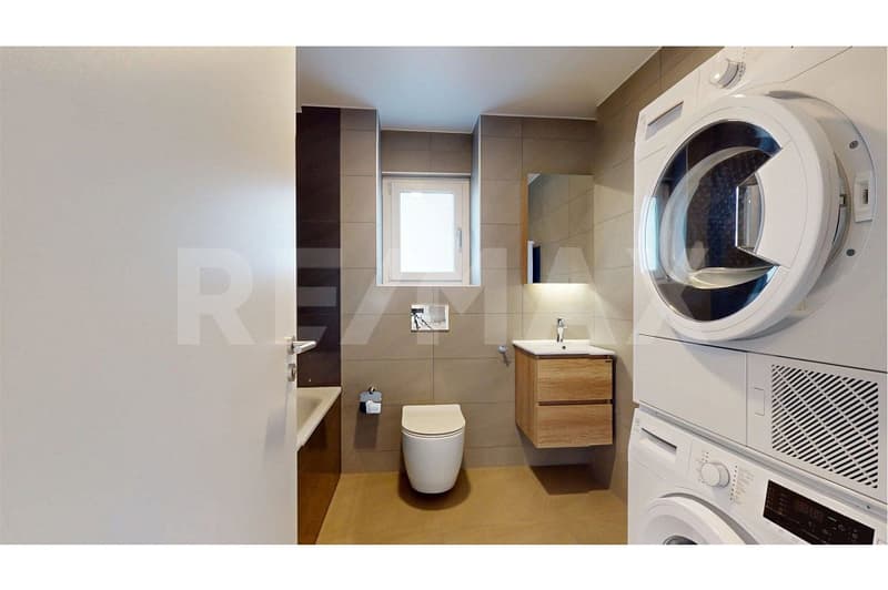 Magnificent 3.5 rooms of 100 m2, 15 minutes from the center of Fribourg / RE/MAX exclusivity (6)