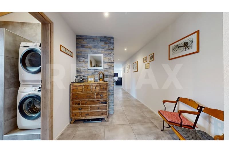 Exceptional duplex in the heart of Broc / RE/MAX exclusivity (4)