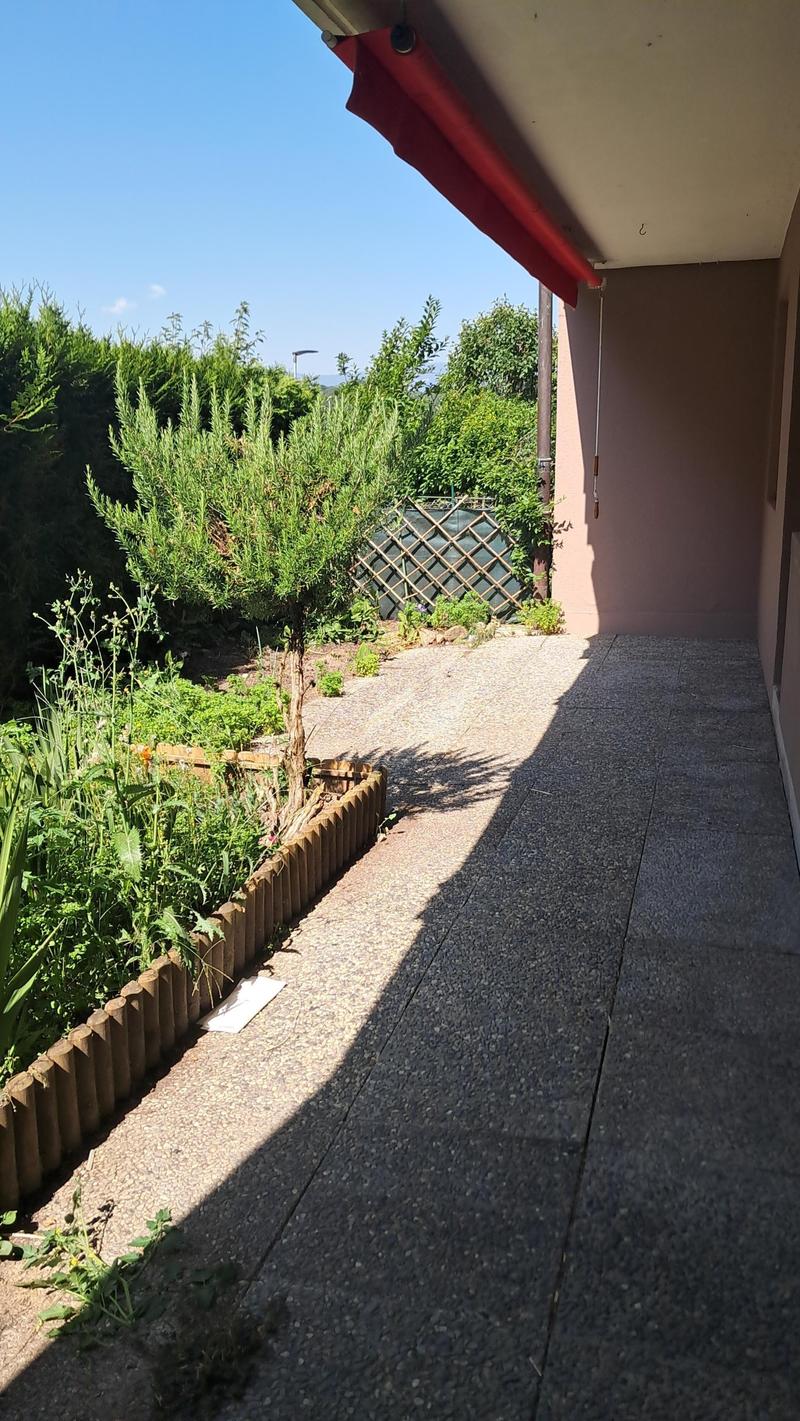 Appartamento di 3.5 locali al pian terreno con giardino a Penthaz (4)