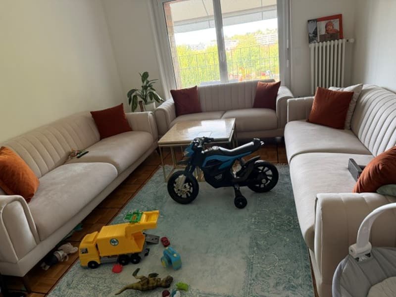 Appartement 4 pièces rénové avec balcon à Chavannes-près-Renens (3)