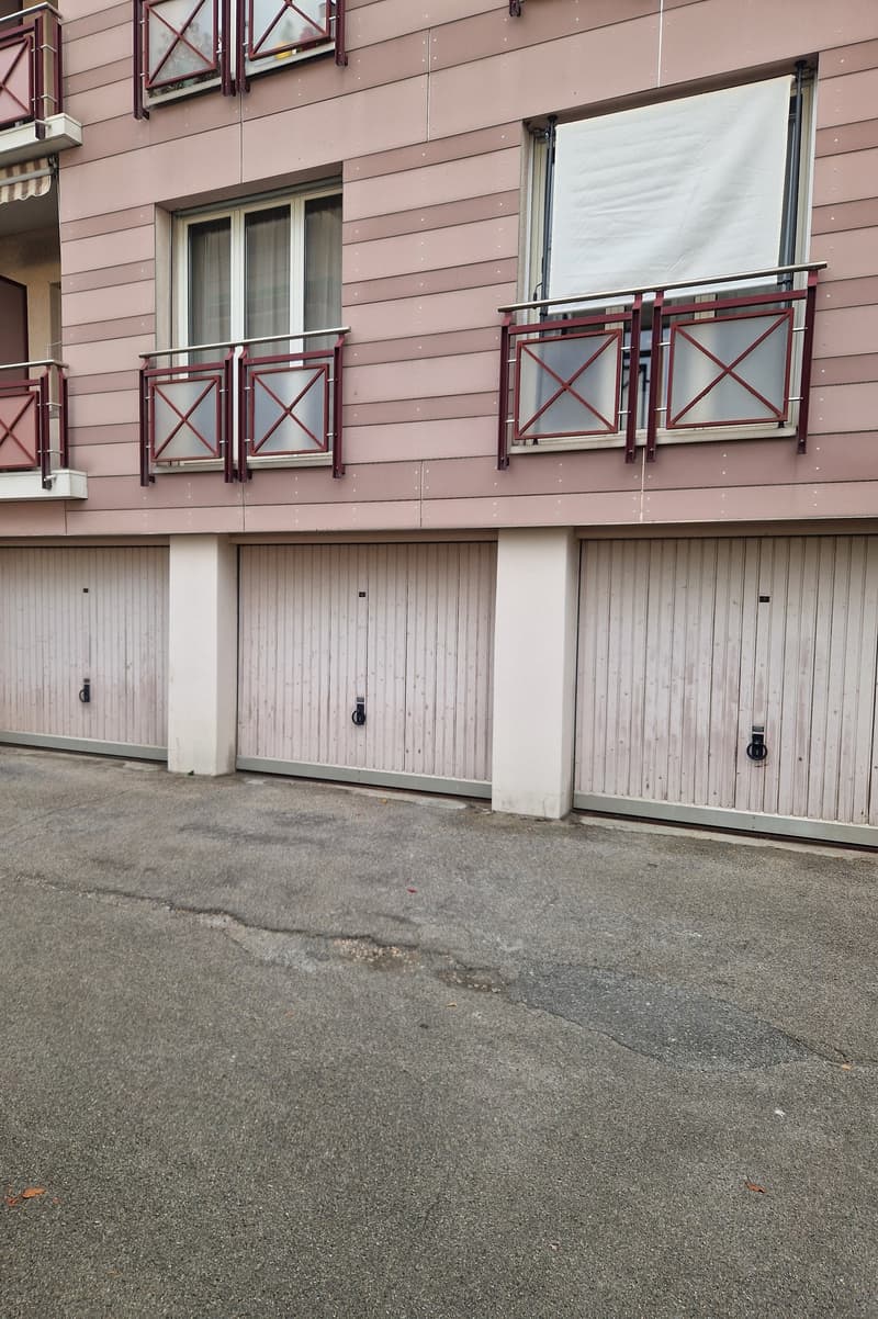 Garage individuel à louer (2)