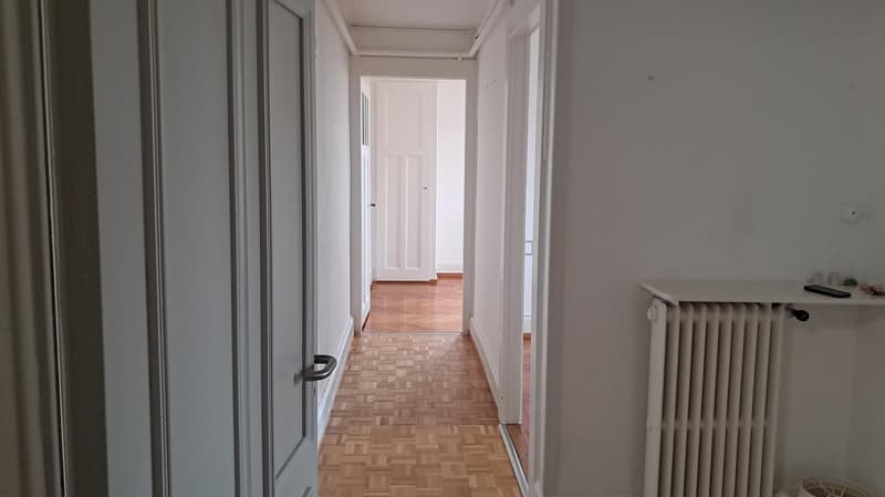 À LOUER – APPARTEMENT DE 2.5 PIÈCES AU 3ÈME ÉTAGE – LAUSANNE (7)