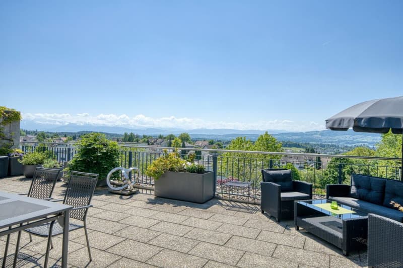 Appartement de terrasse représentatif et moderne avec panorama alpin inobstructable (2)