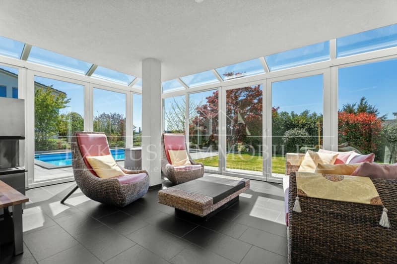 Viel Raum zum Leben - Grosszügiges Zuhause mit traumhafter Aussicht und Gartenparadies (2)