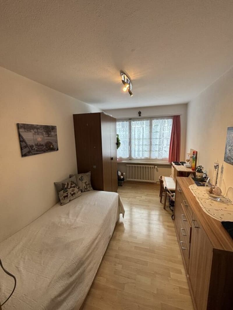 4-Room Apartment on the High Ground Floor (4)