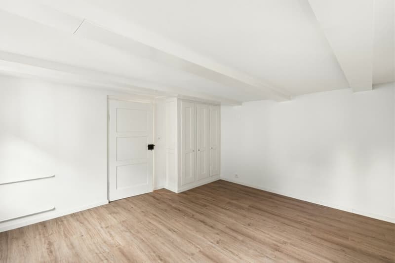 Charming Old Town House (5)
