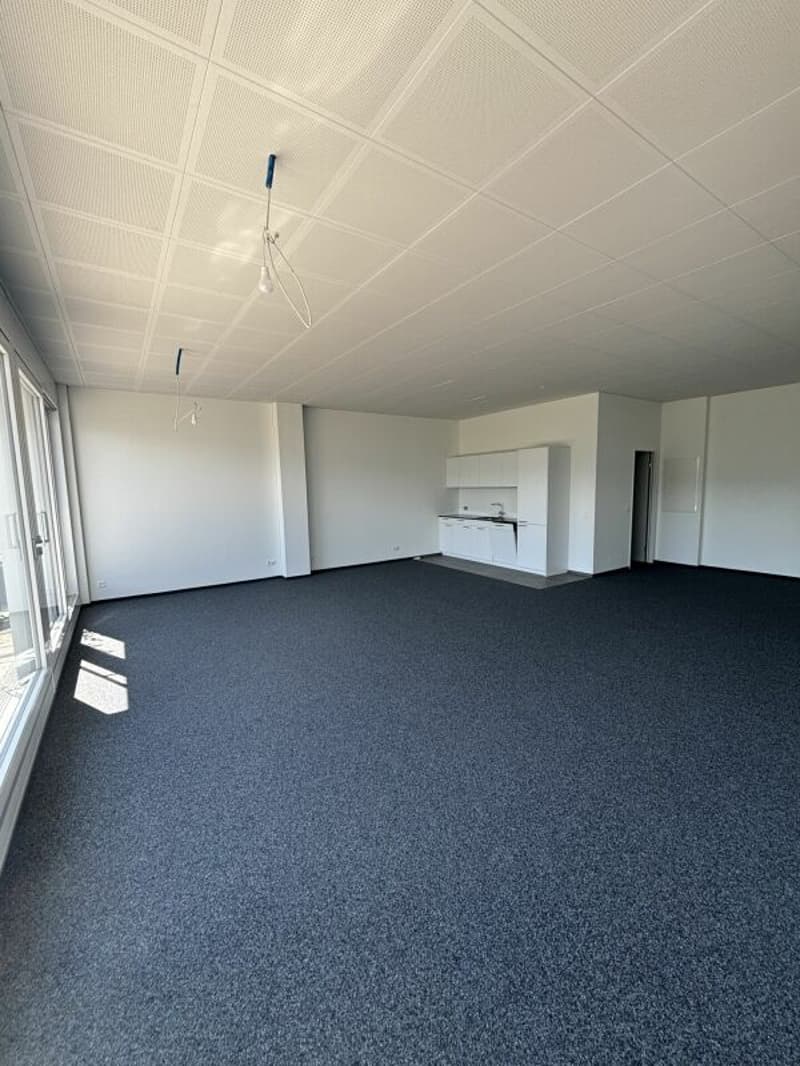 Office space of 74m2 (2)
