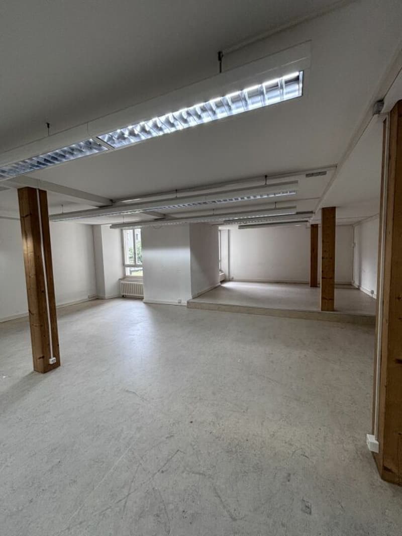 Large office/commercial space in former spinning mill (2)