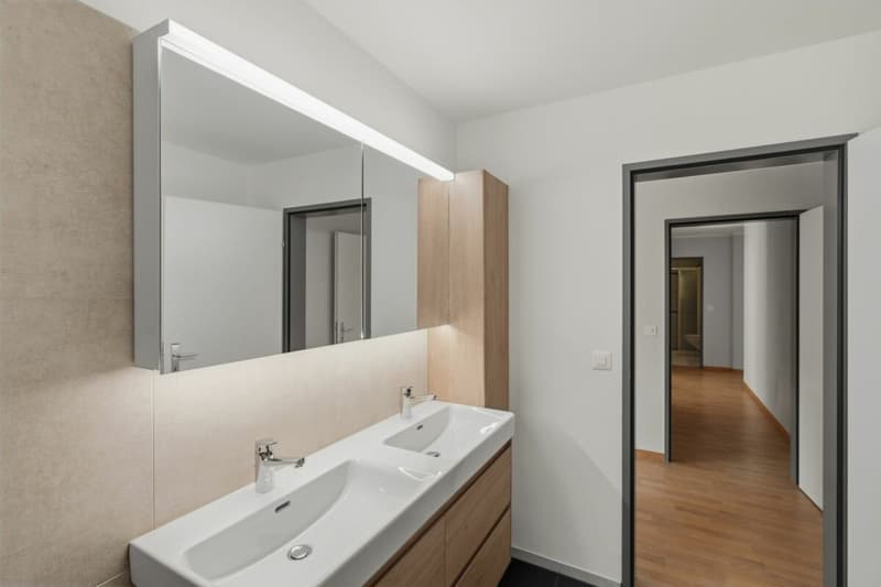 Zentral wohnen - 4,5-Zimmerwohnung im Herzen von Rüti ZH (3)