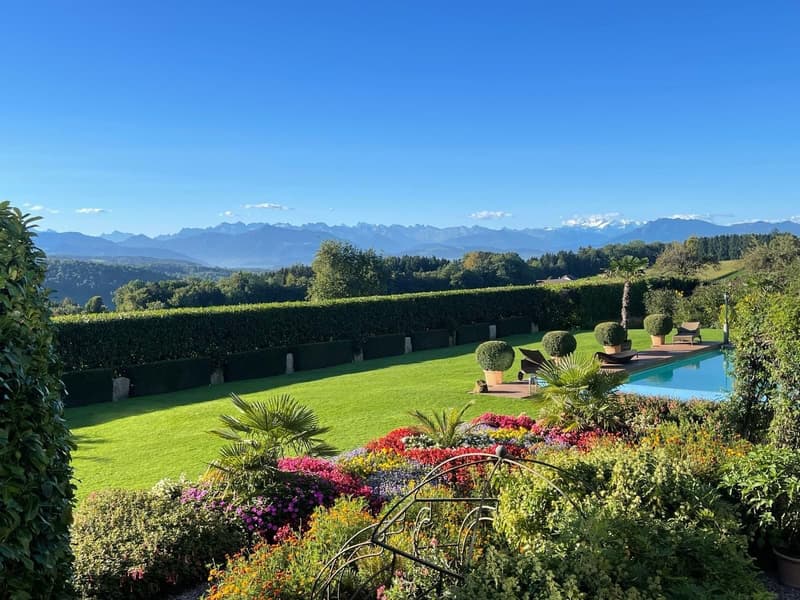 Exclusive 11.5-room villa with Alpine views & pool (3)