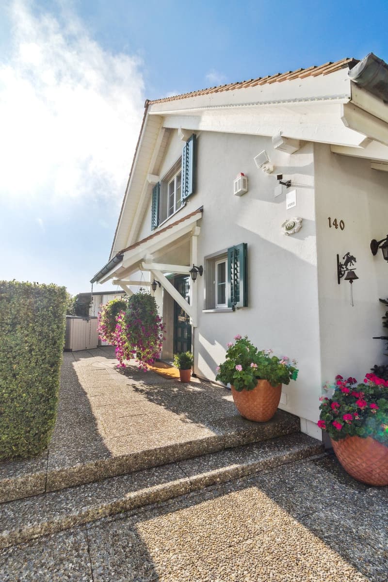 Exclusive 11.5-room villa with Alpine views & pool (13)