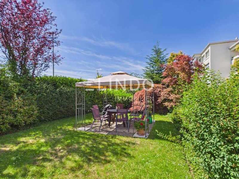 Lichtdurchflutete Eckwohnung mit Wintergarten und Doppelgarage (12)