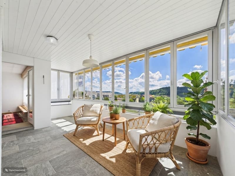 Lichtdurchflutete Eckwohnung mit Wintergarten und Doppelgarage (10)