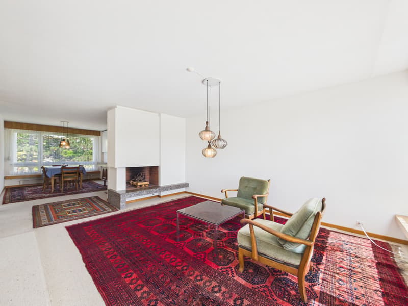 Lichtdurchflutete Eckwohnung mit Wintergarten und Doppelgarage (4)