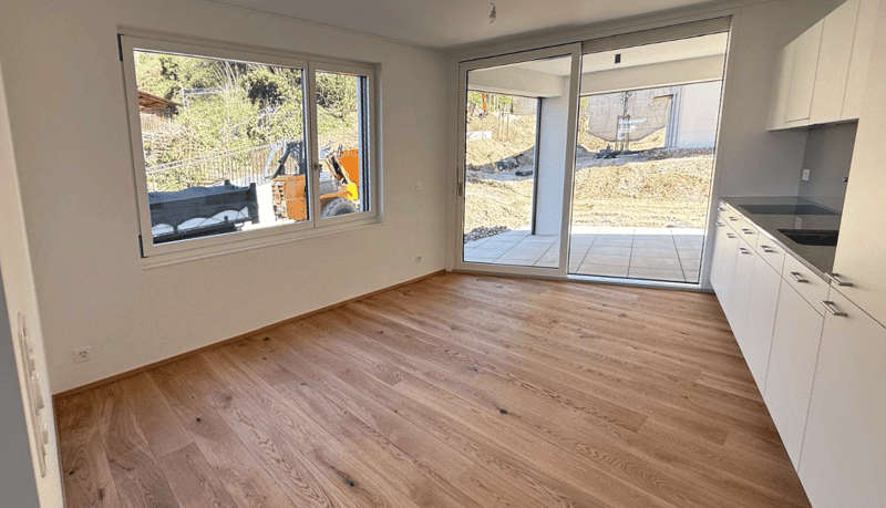 Direkter Zugang zur Loggia (10 m2) und Garten (40 m2)