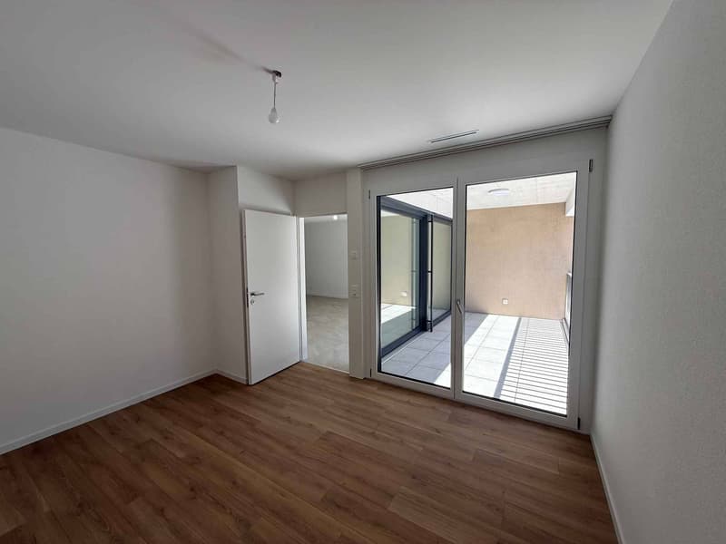 À louer - Magnifique 2.5 pièces neuf avec terrasse (7)