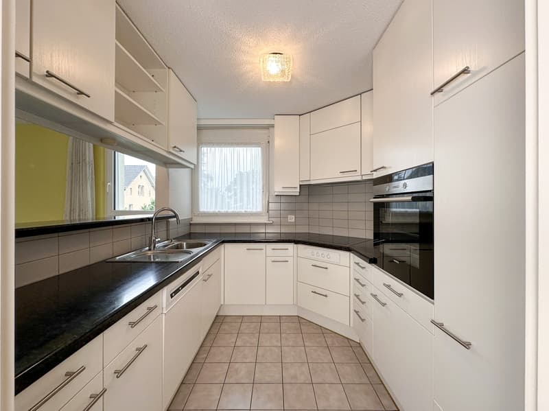Generous living comfort with charm near the lake (6)
