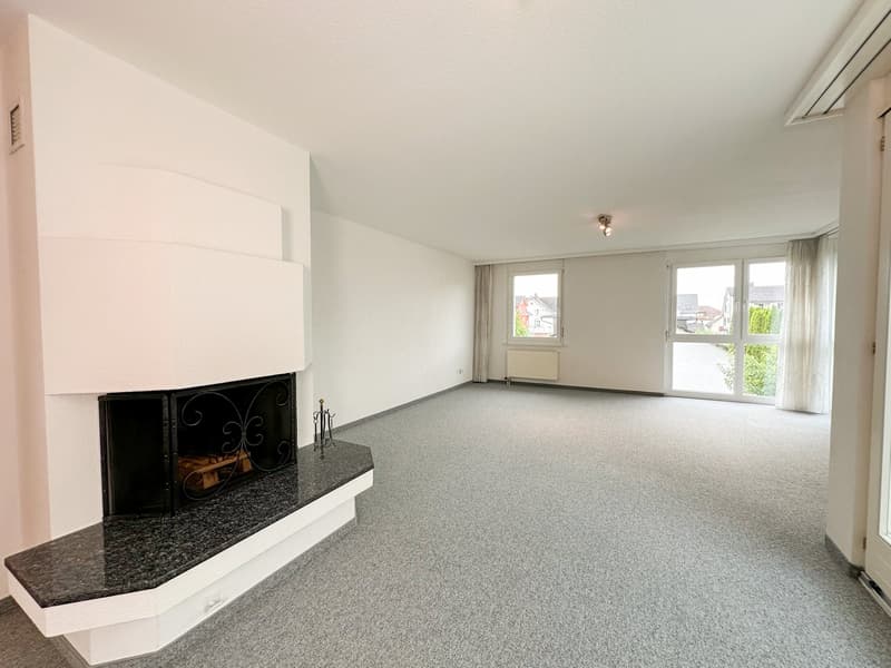 Generous living comfort with charm near the lake (3)