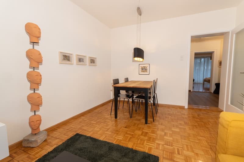 Zentrale 3.5-Zimmer-Wohnung mit Geschirrspüler, Waschmaschine, Trockner und Balkon für Kurzaufenthalte (12)