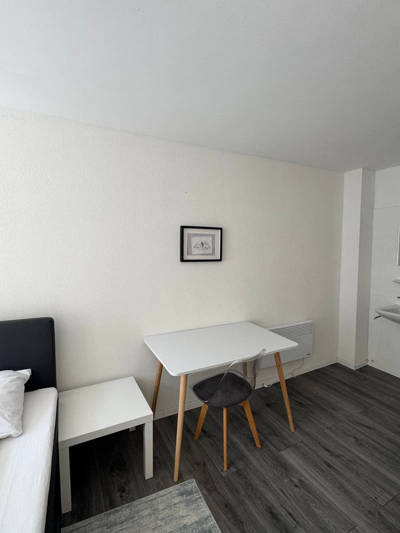 Camere per tecnici Basellandschaft per fino a 6 persone | Facilmente raggiungibile | 3 camere separate (7)