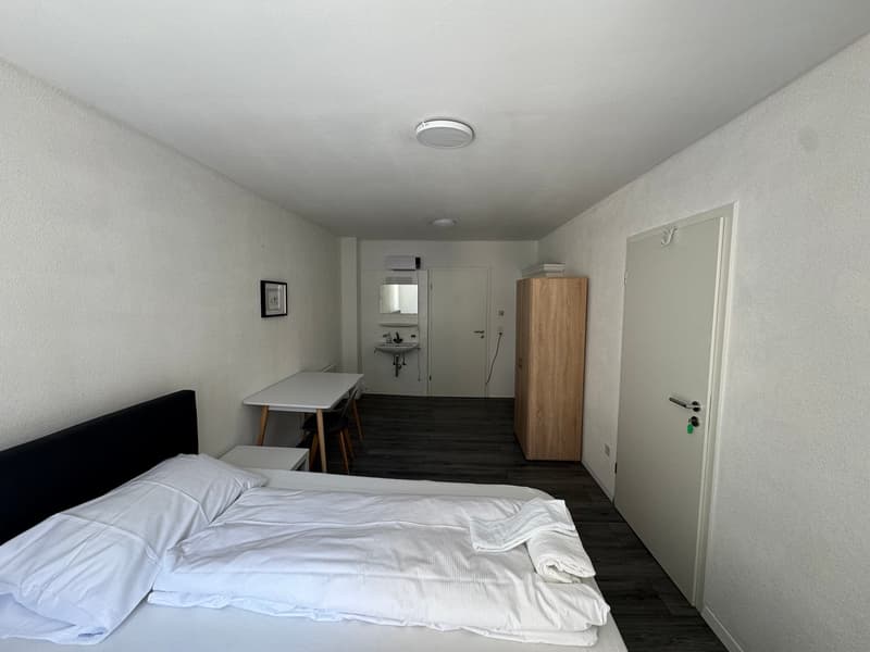 Camere per tecnici Basellandschaft per fino a 6 persone | Facilmente raggiungibile | 3 camere separate (8)