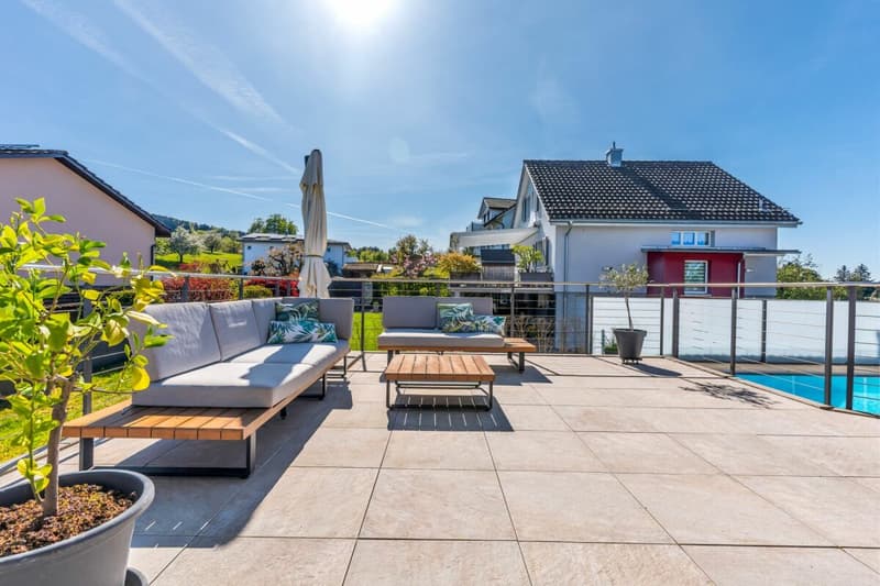 Spacious living: 8.5-room single-family house in Bernhardzell (3)