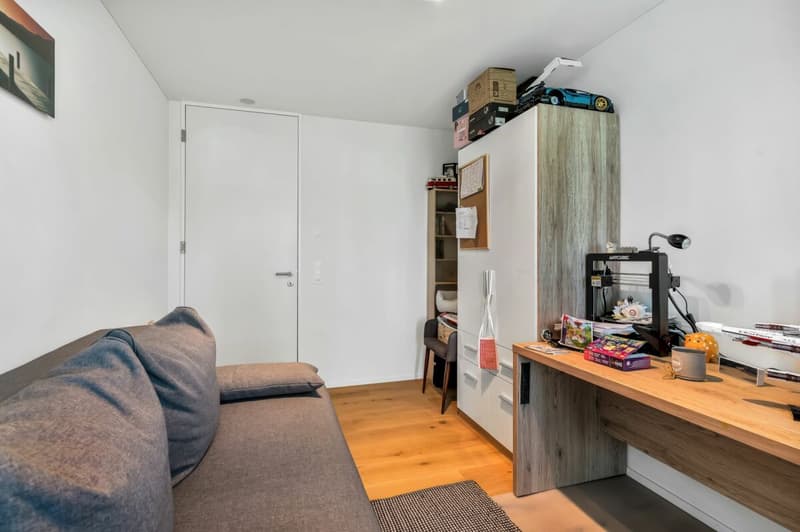 Wohnen am Zürichsee: Moderne Gartenwohnung mit viel Licht (27)