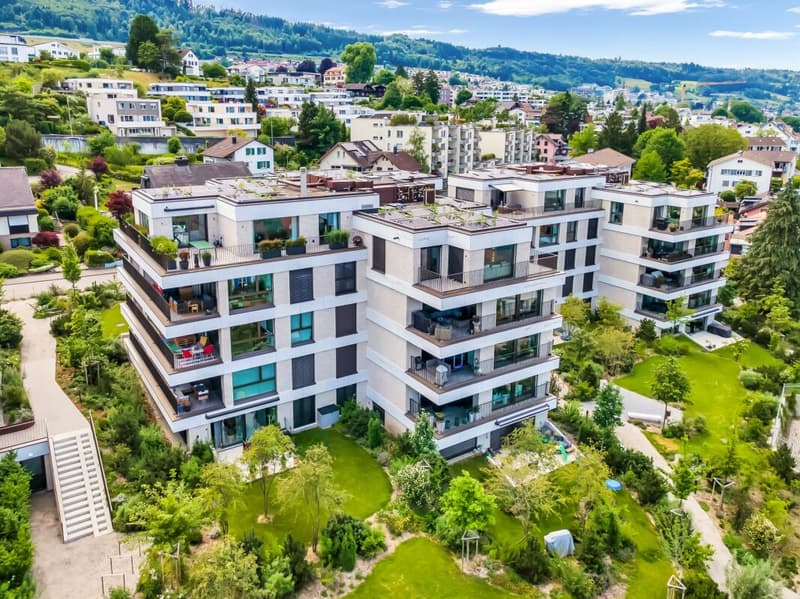 Wohnen am Zürichsee: Moderne Gartenwohnung mit viel Licht (2)