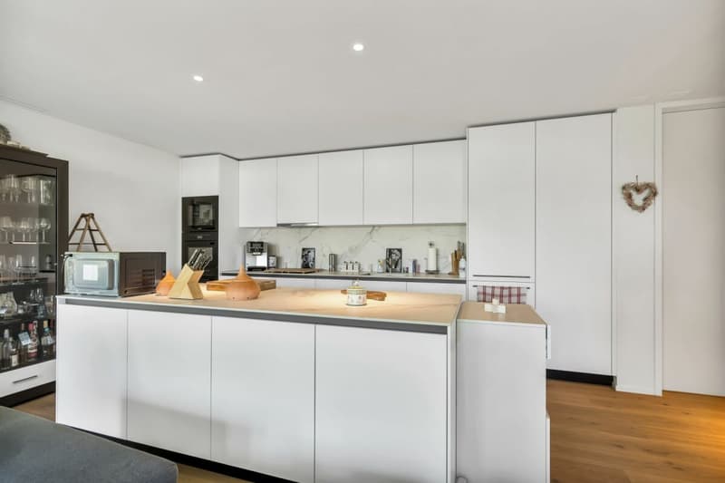 Wohnen am Zürichsee: Moderne Gartenwohnung mit viel Licht (12)