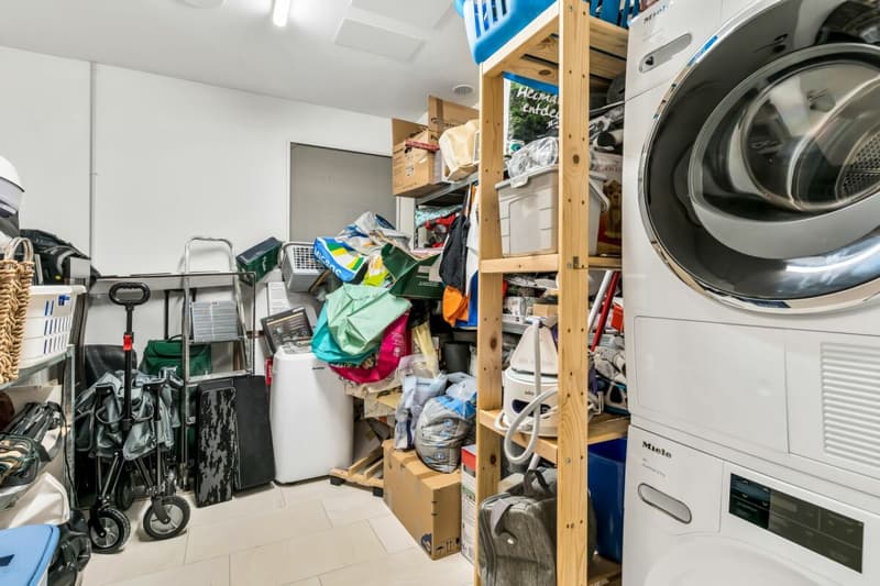 Wohnen am Zürichsee: Moderne Gartenwohnung mit viel Licht (29)
