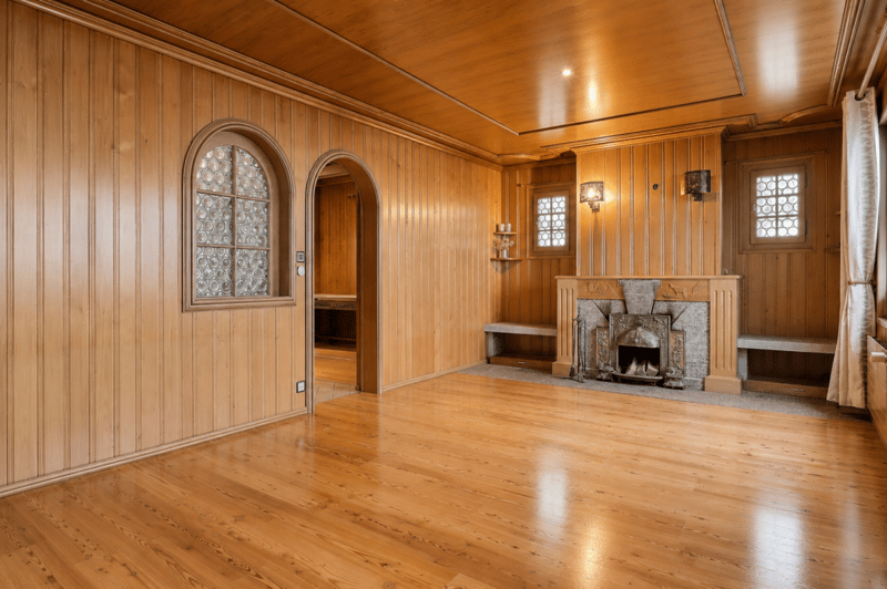 Lakeside Chalet (11)
