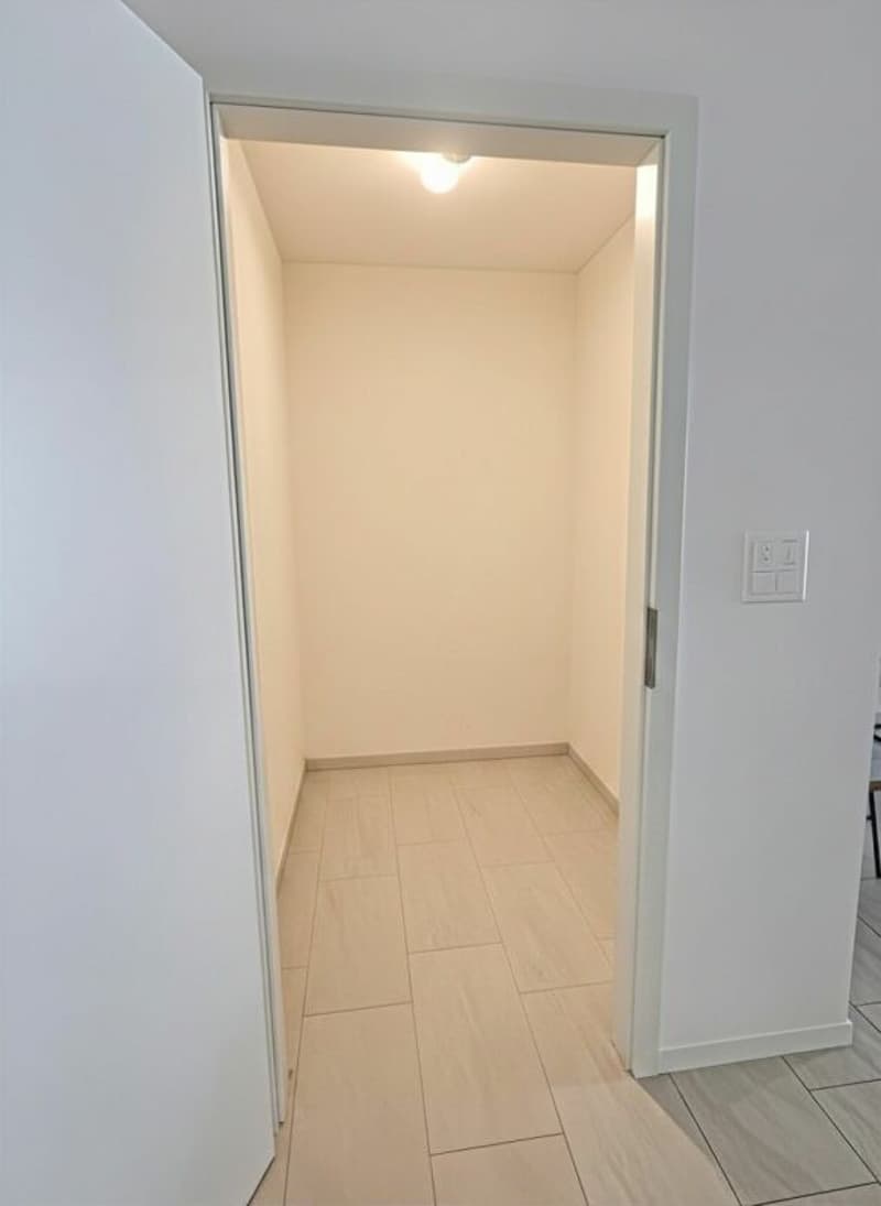 Exklusiv - Schöne Wohnung in grüner Umgebung (4)